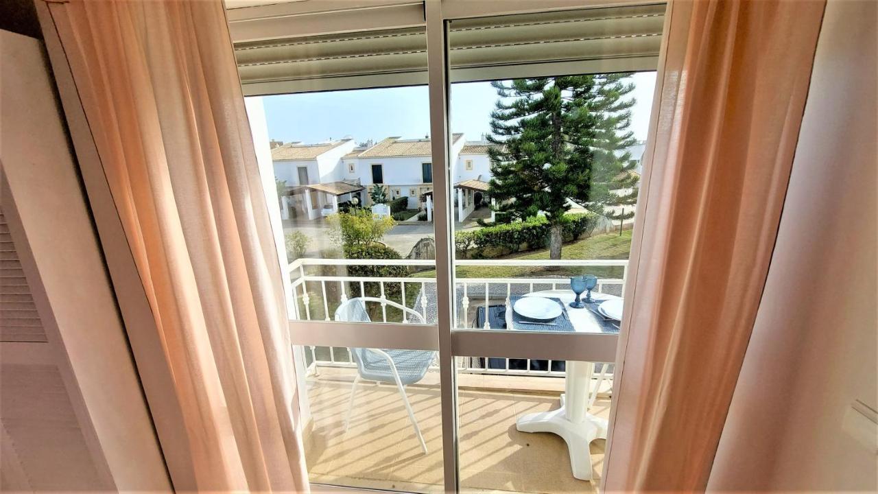 3 Bedroom Apartment In Oura Albufeira With Amazing Pool At Walking Distance To Beach, Strip And Old Town, Wifi And Ac, Private Condo Buitenkant foto